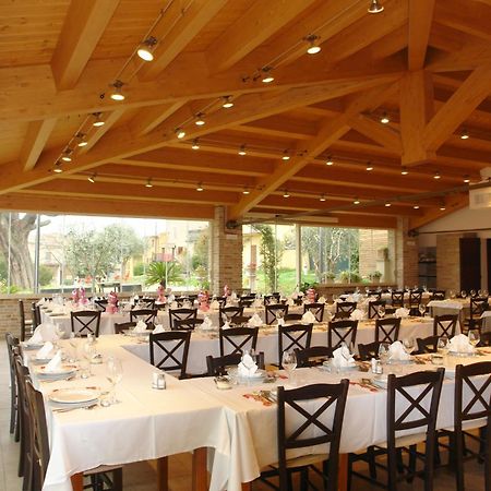 Hotel Il Castagno à Orciano di Pesaro Extérieur photo