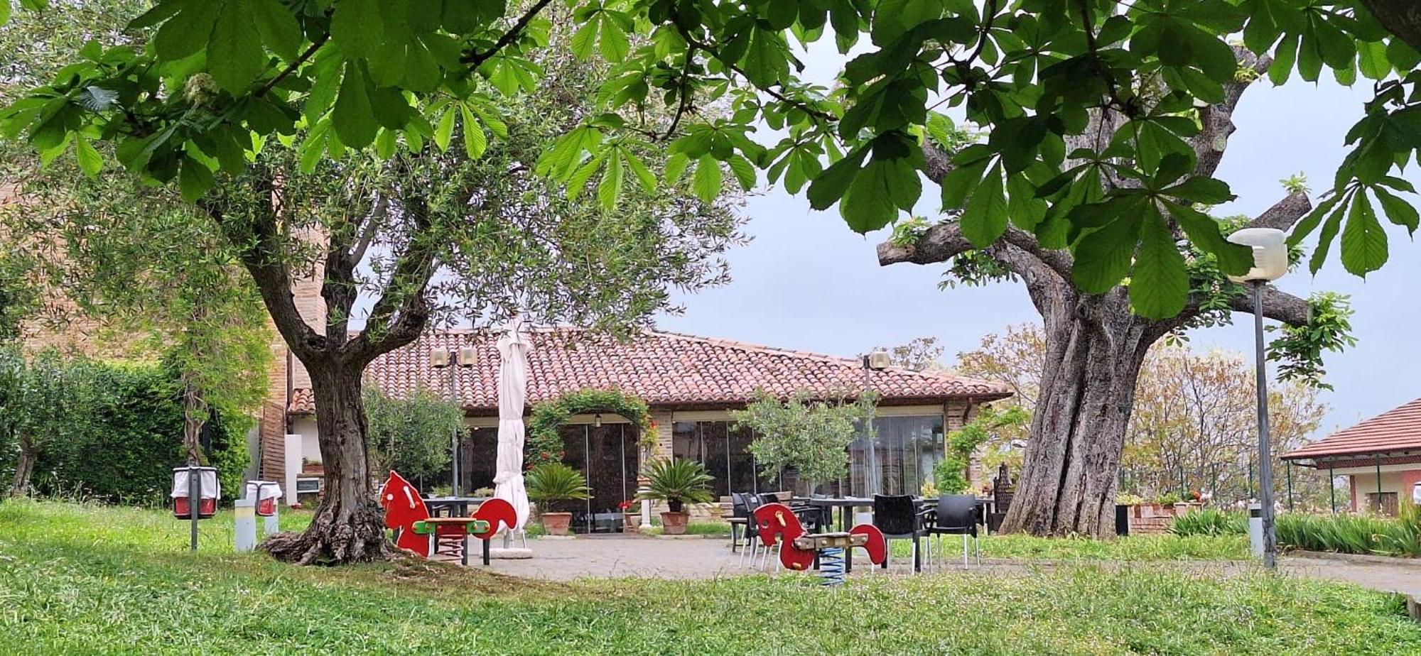 Hotel Il Castagno à Orciano di Pesaro Extérieur photo