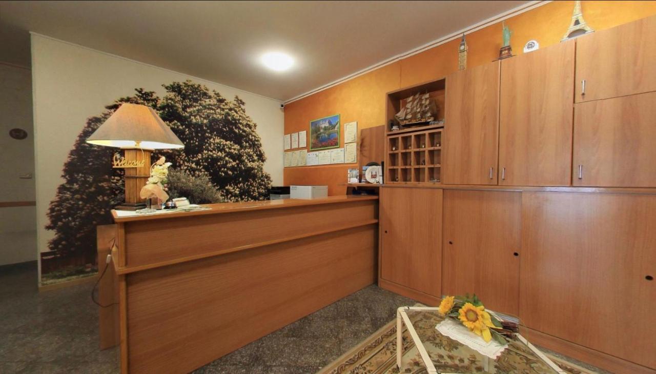Hotel Il Castagno à Orciano di Pesaro Extérieur photo